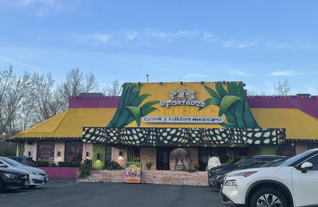 Upbeat, festive Mexican-style restaurant in Carlstadt